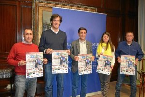 La Diputada, director de Deportes, y concejal de Huércal de Almería, en la presentación.ty