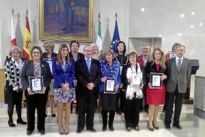 Foto de familia de la entrega de galardonesx,au