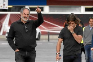 Zubizarreta tiene que buscar dos recambios para el nuevo Barça.
