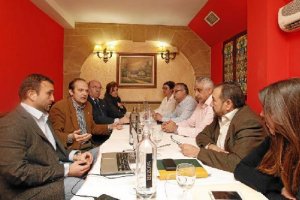 Los presidentes se movilizan para buscar soluciones.e;clip:rect