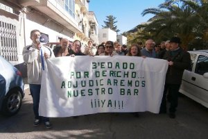 manifestación de la asociación de la Tercera Edad por calles céntricas de Macael.tyle>.apq