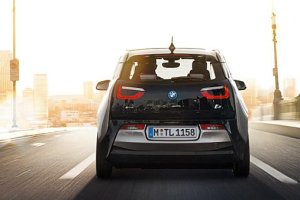 El BMW i3 es el nuevo coche eléctrico de la marcae;clip:rect(46