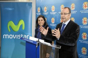 Mª Jesús Almazor y Luis Rogelio Rodríguez-Comendadore;clip:rect