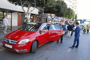 Vehículos oficiales de Mercedes Benz. x,auto,au