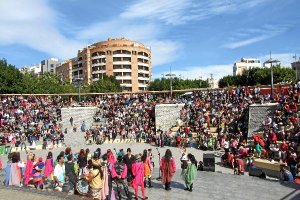 Aspecto que presentó en la mañana de ayer el Anfiteatro de la Ramblatyle>.apqj{position:ab