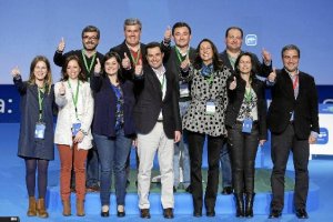 La directiva del PP andaluz durante el acto.x,a