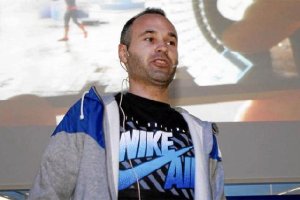 Iniesta ha estado este martes en un acto promocionale;clip:rect