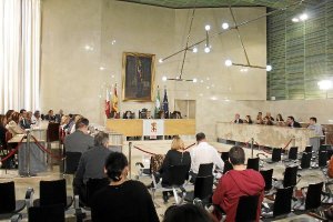Sesión plenaria en el Ayuntamiento de Almeríax,