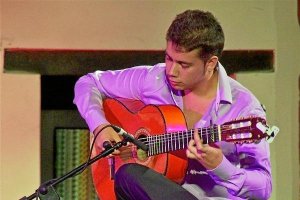 El guitarrista almeriense actúa en su tierra este jueves. e;cli