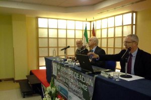 Pedro Molina, Luciano Alonso y Juan Luis Belizón.e;clip:rect(46