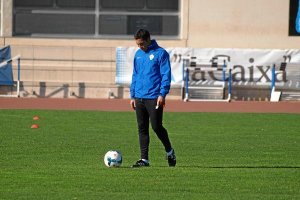 Francisco mantiene al Almería fuera del descenso.e;clip:rect(46