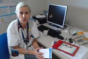 La coordinadora del congreso de enfermedades autoinmunes, Ana Barnosi.tyle>.apqj{position: