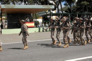 Desfile de la Legión o,469px);}</styl