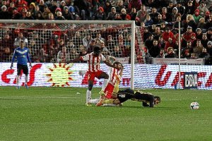 Torsiglieri, con Azeez y Arda.o,469px