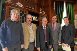 Los políticos de la comarca y el presidente de Diputacióne;clip