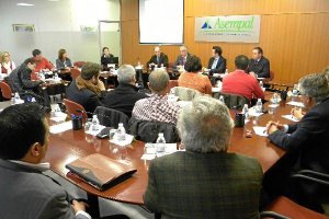 Una treintena de empresas participaron en la Jornada.e;clip:rec