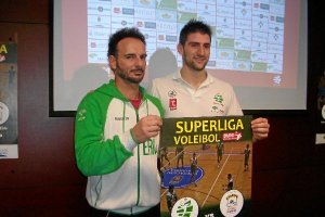 Manolo Berenguel y Pablo Bugallo en la presentación del partido.tyle>.apqj{position:absolu