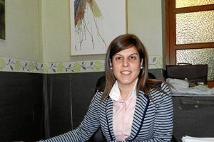 Mónica Navarro,  concejal de Empleo y Comercio de Huércal-Overa.tyle>.apqj{position:absolu