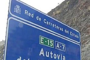 El límite de velociada en la A-7 es de 120Km/h.