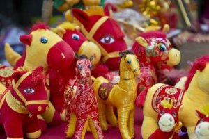 El Caballo simboliza el Año Nuevo Chino  x,auto