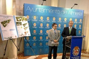 Presentación de las obras de remodelación del parque de Los Pinostyle>.apqj{position:absol