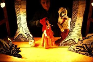 Caperucita Roja de Cía Teatro Los Clavelesx,aut