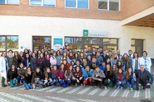 Alumnos que visitaron el Hospital de Poniente.x