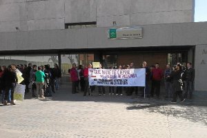 Protesta de los trabajadores de La Alcazabax,au