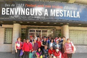 Los peñistas rojiblancos quiere disfrutar en el Martínez Valero.tyle>.apqj{position:absolu