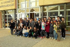 Foto de familia en la UALo,469px);}</