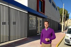 El diputado, Miguel Ángel Castellón, visitó ayer las instalaciones deportivas. La voztyle>