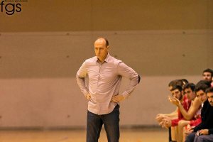 César Martínez, en un partido del Almería Baskete;clip:rect(469