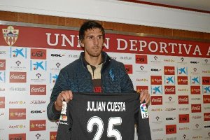 Julián Cuesta llevará el dorsal 25.o,