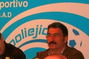 José Aguilera fue un gran consejero del Poli Ejidoe;clip:rect(4