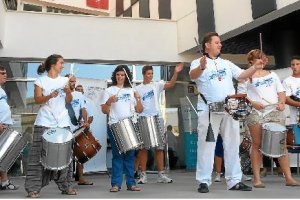 Batukada recién estrenada por ‘A Toda Vela’ que hoy estará en la Plaza de la Leche de cinco a seis d