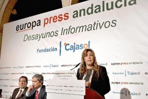 Susana Díaz durante la conferencia impartida ayer mañana en la sede de la Fundación Cajasol en Sevil