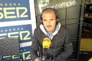 Soriano se lo paso muy bien con los Deportivos de la Cadena SER.tyle>.apqj{position:absolu