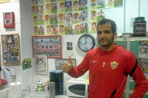 Verza posa para LA VOZ después del entrenamiento del lunese;cli