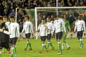 Miguel Ángel Nieto encabeza a los racinguistas camino del vestuario.tyle>.apqj{position:ab