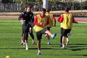 Hans Martínez, durante el calentamiento.x,auto,