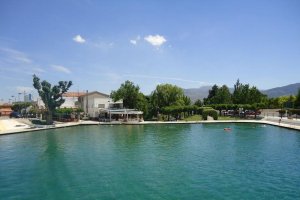 La Balsa de Cela está situada entre los municipios de Tíjola y Lúcar.