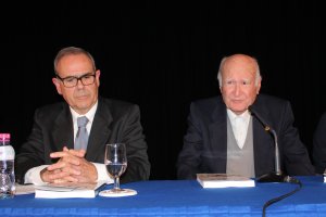 Ignacio Jiménez Carrasco y Gabriel Cara González, autores del libro ‘De la Mar’, Historia Viva III.