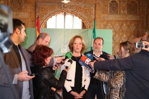 Carmen Ortiz, consejera de Agricultura, durante la reunión con periodistas de esta mañana.