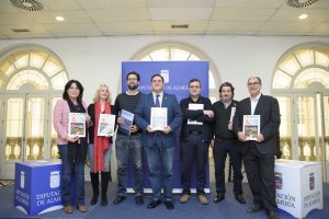 Presentación de la revista ‘Axarquía’, ayer en Diputación.