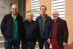 Visita del delegado (segundo por la derecha) al centro Hogar Indalo en Almería