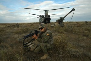 Maniobras en Zaragoza (imagen R. Siles y J.L. Canelo)