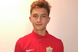 Jorge nació en Alpera (Albacete).