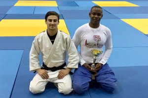 Dos grandes campeones.