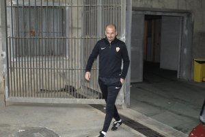 Soriano saltando al Anexo este viernes.