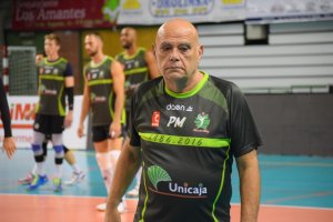 Piero Molducci atento.